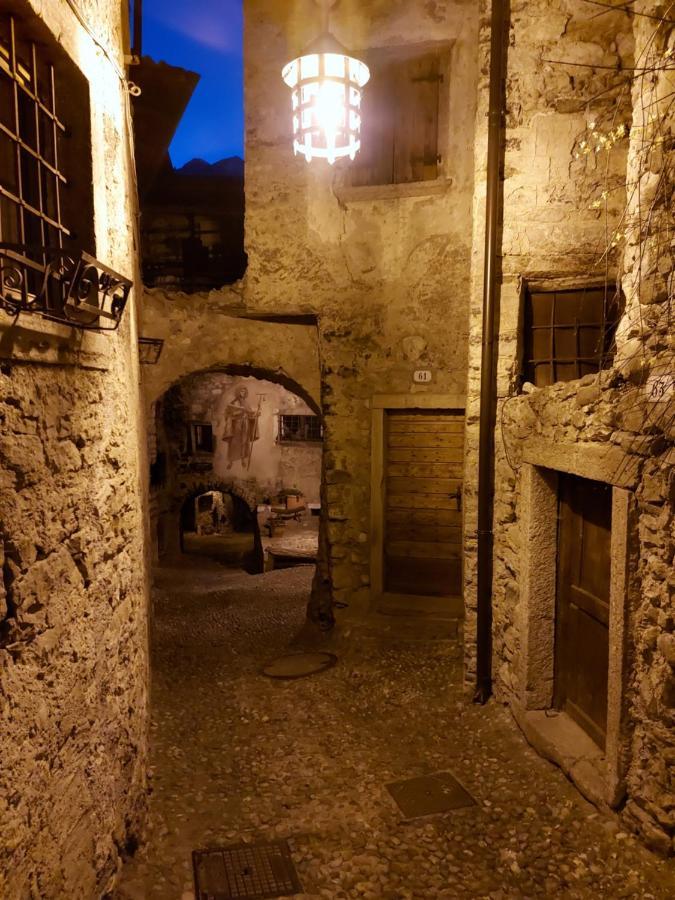 La Piazzetta Di Canale B&B Tenno Luaran gambar
