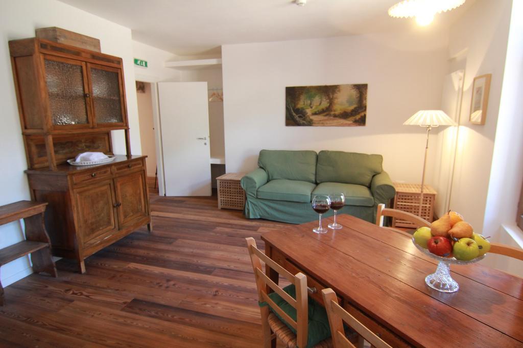 La Piazzetta Di Canale B&B Tenno Bilik gambar