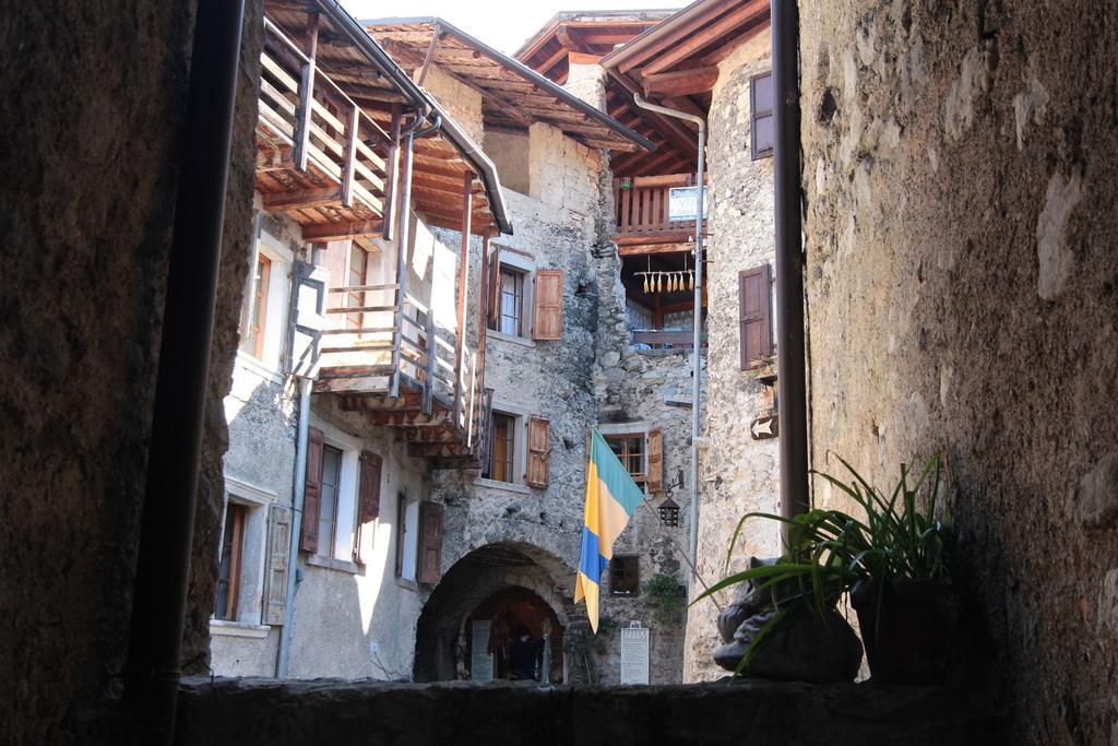 La Piazzetta Di Canale B&B Tenno Luaran gambar